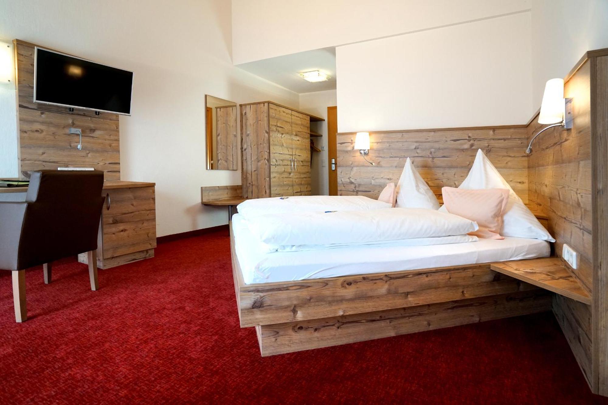 Schenkenzell Hotel Waldblick מראה חיצוני תמונה