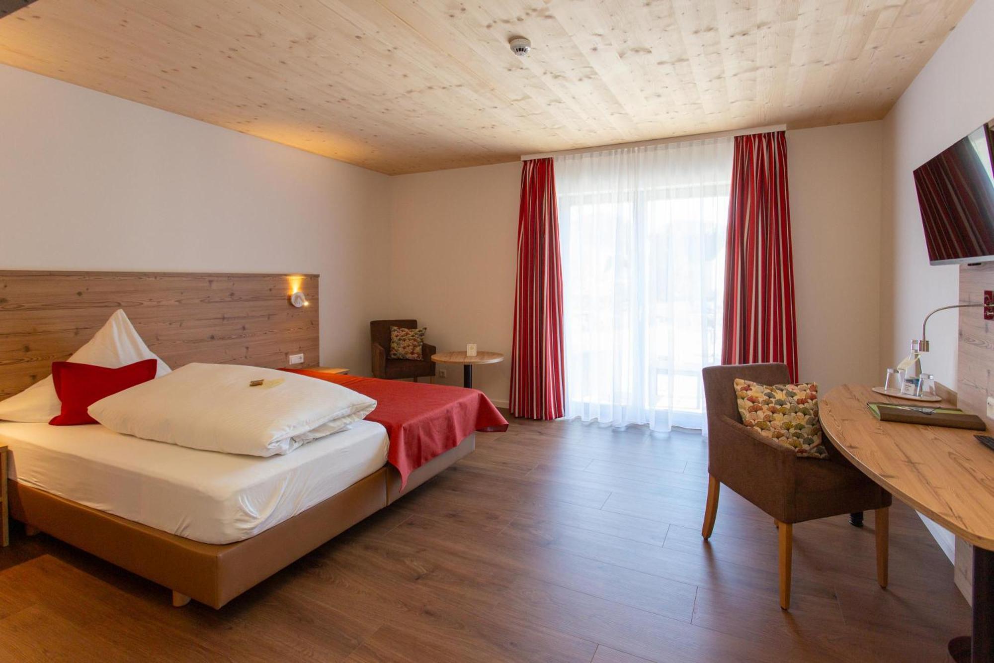 Schenkenzell Hotel Waldblick מראה חיצוני תמונה