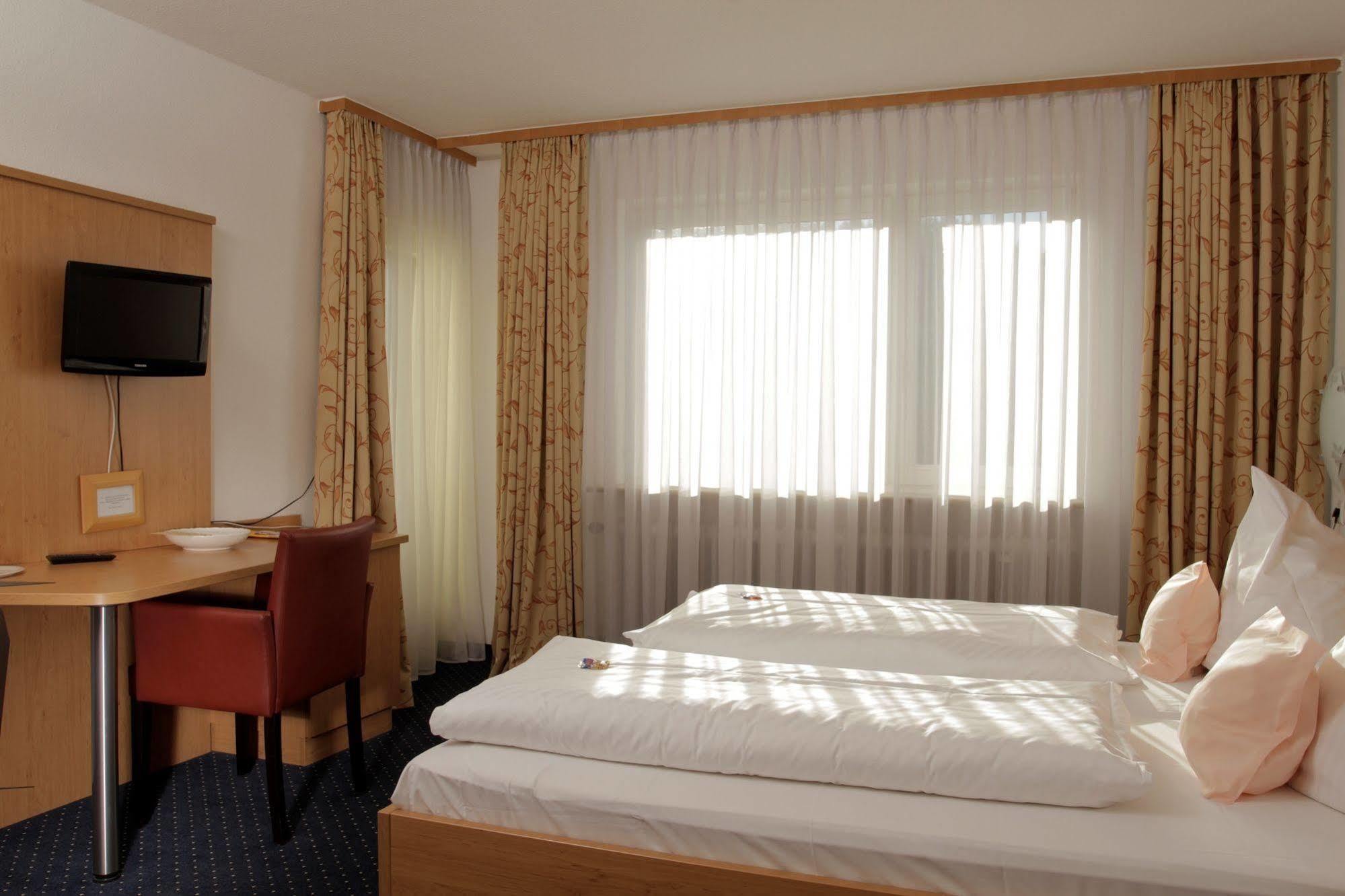 Schenkenzell Hotel Waldblick מראה חיצוני תמונה