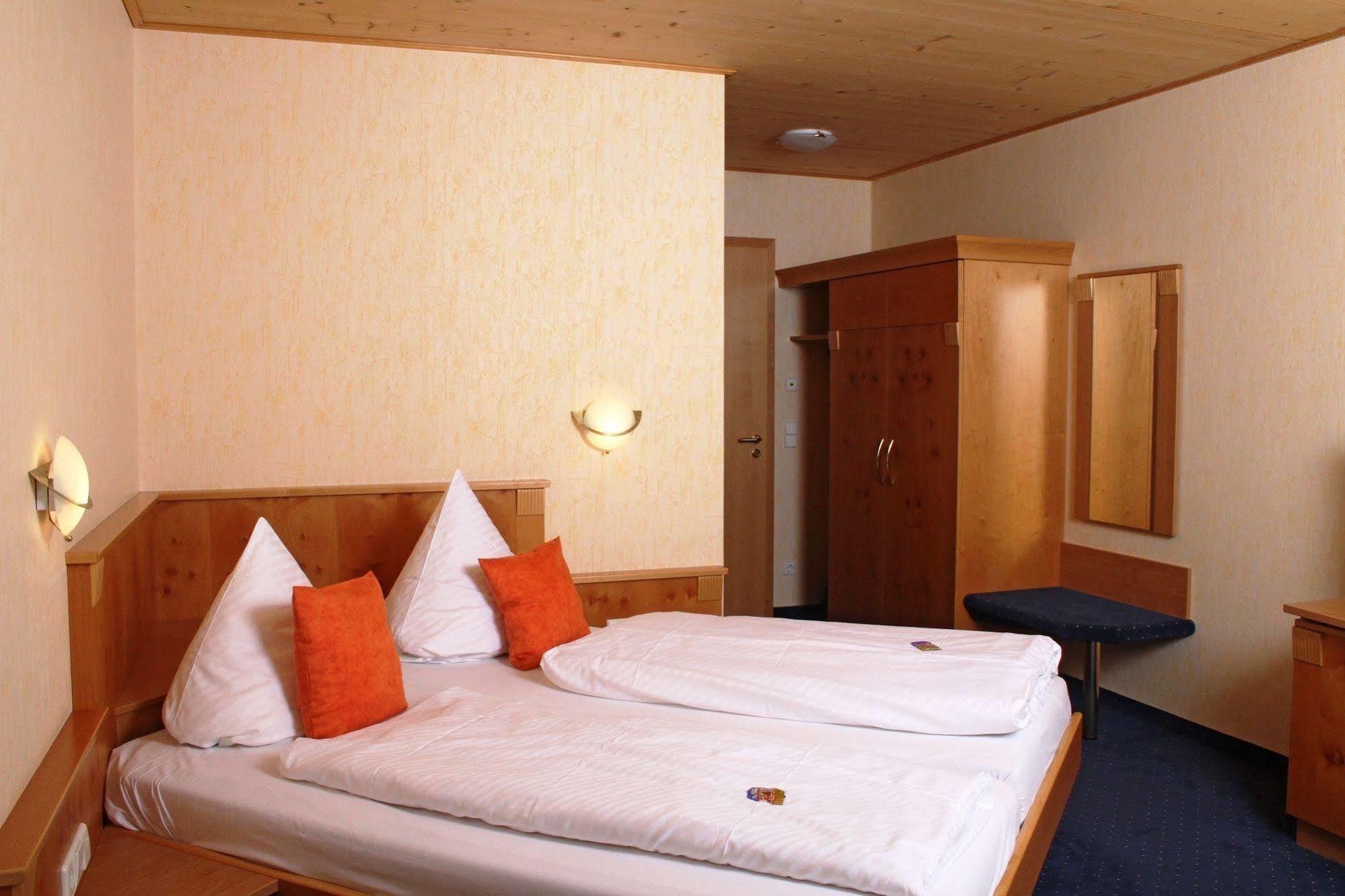 Schenkenzell Hotel Waldblick מראה חיצוני תמונה