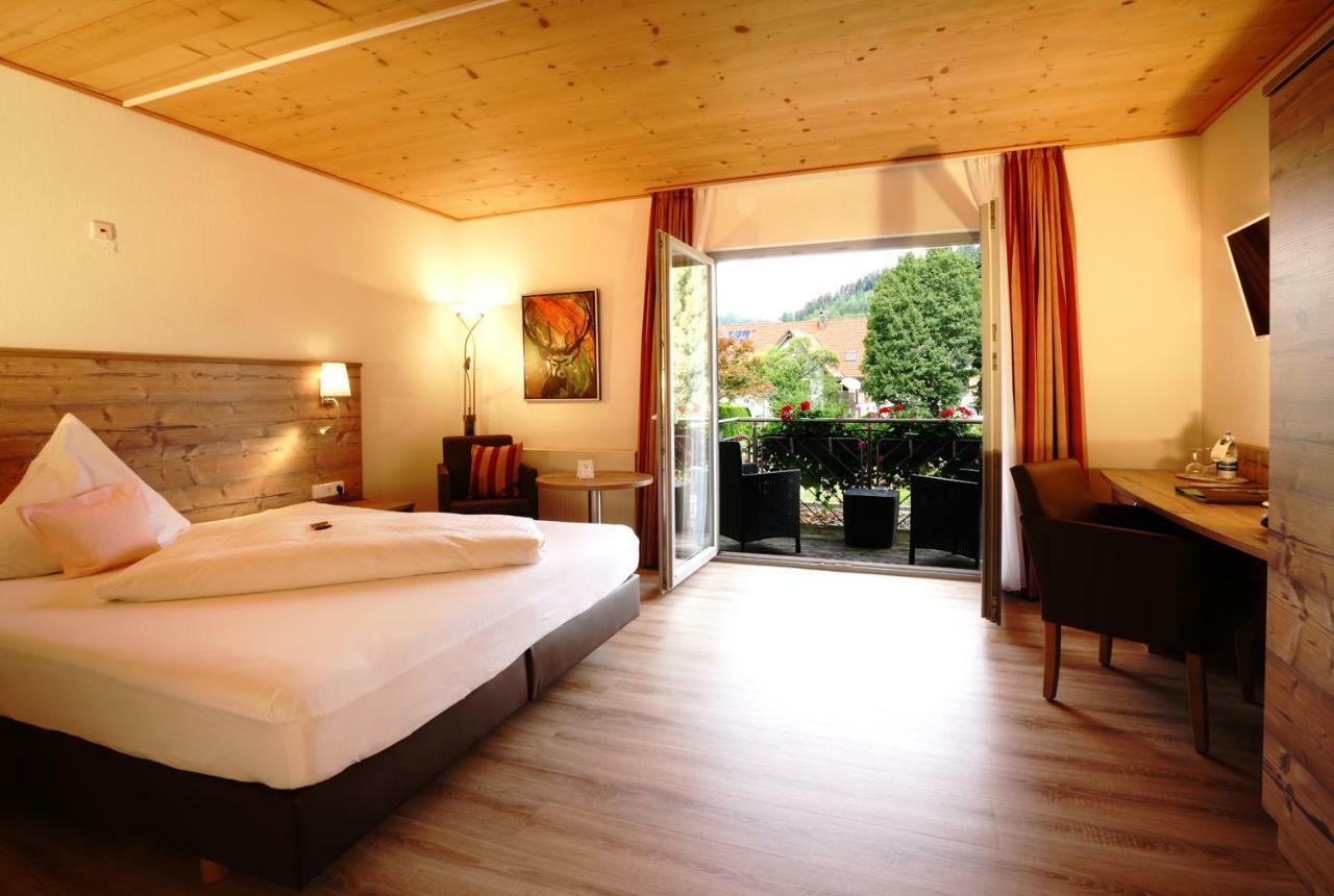 Schenkenzell Hotel Waldblick מראה חיצוני תמונה