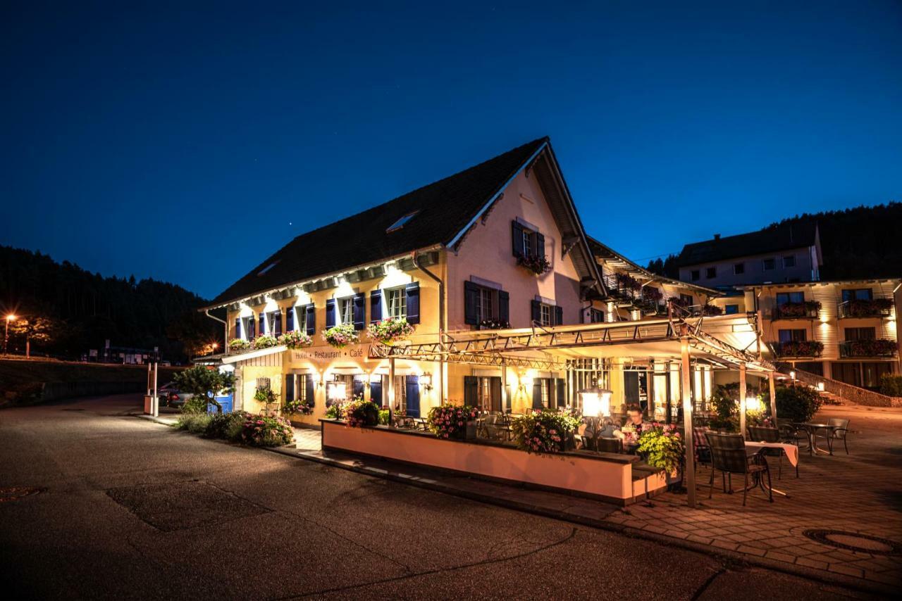 Schenkenzell Hotel Waldblick מראה חיצוני תמונה