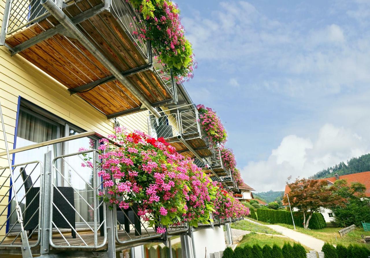 Schenkenzell Hotel Waldblick מראה חיצוני תמונה